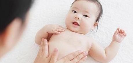 一个月宝宝涨肚子怎么办？全面解析宝宝腹胀应对之策