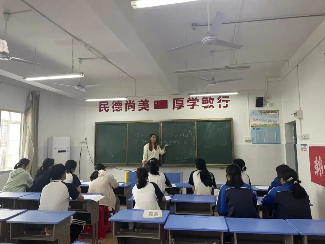 广东省二轻学校的蓬勃发展与社会贡献